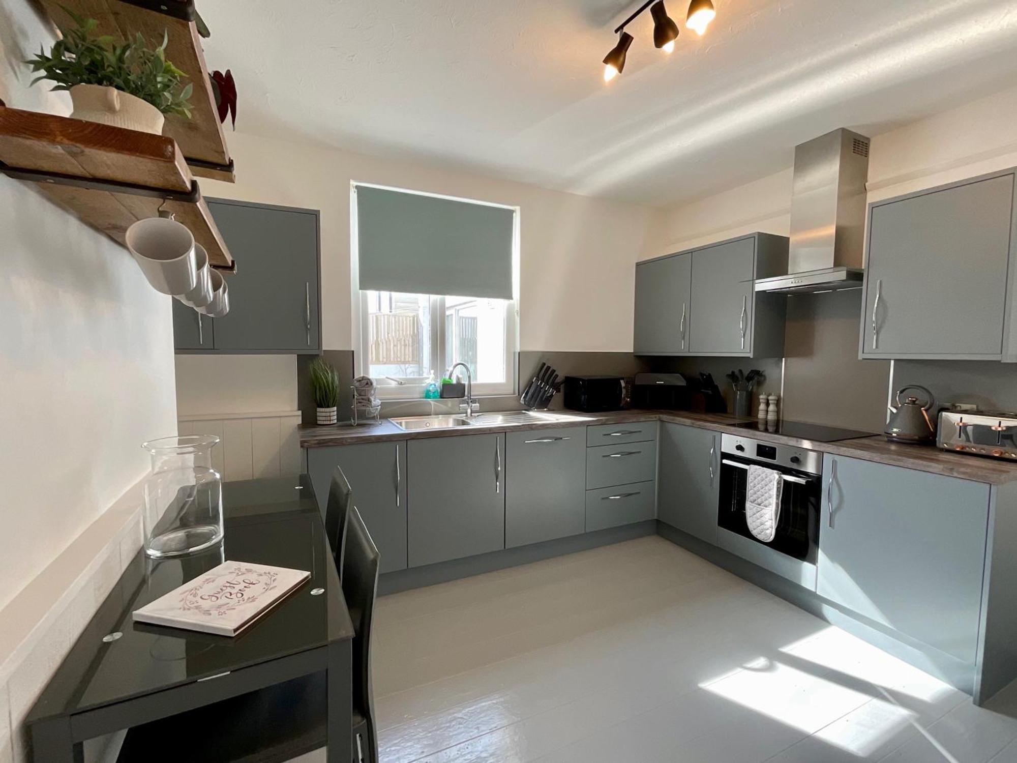 Ferienhaus Large 5 Bed 3 Bath House 300 Meters From And Restaurants
